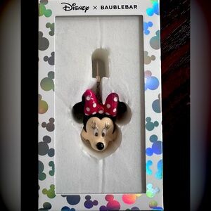 DISNEY X BAUBLEBAR Minnie Mouse Head Bag Charm/Keychain, new in box